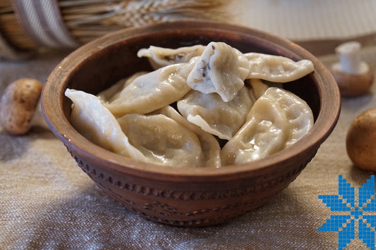 Mashed Potatoes and Mushrooms Varenyky (pierogi): how to cook