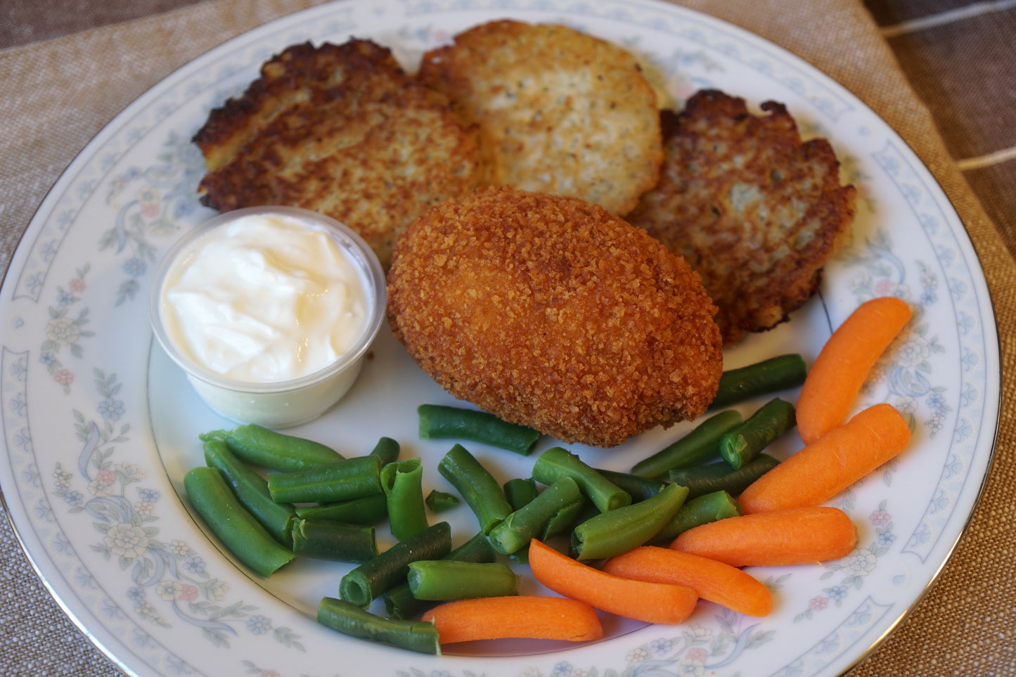 Chicken Kyiv cutlet with Potato Pancakes and Green Beans - FROZEN