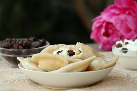 Farmer’s Cheese & Raisins Varenyky – Frozen